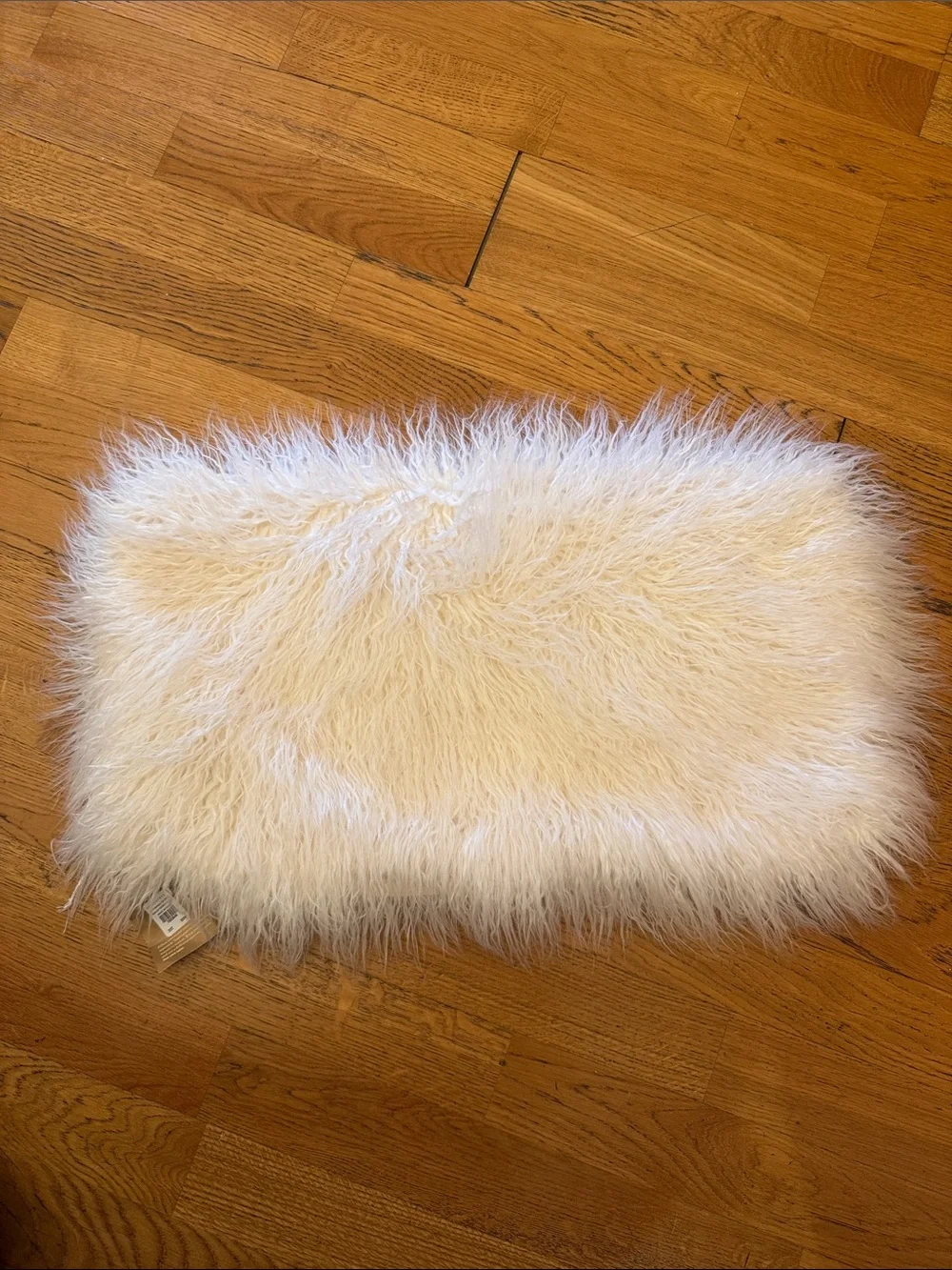 POTTERY BARN | NWT Mongolian Faux Fur Lumbar Pillow Cover - Ivory - 12x24